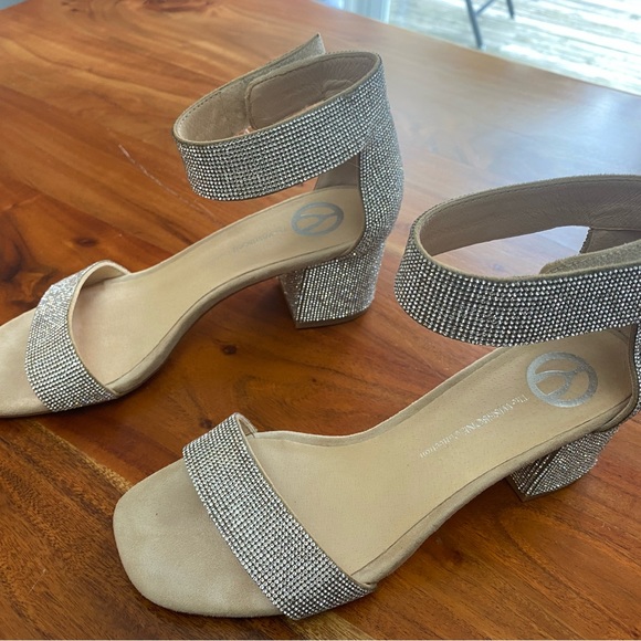 Wishbone - Picture 6 of 7